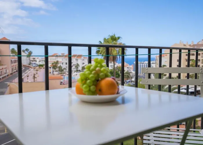 Noemi Blu Tenerife