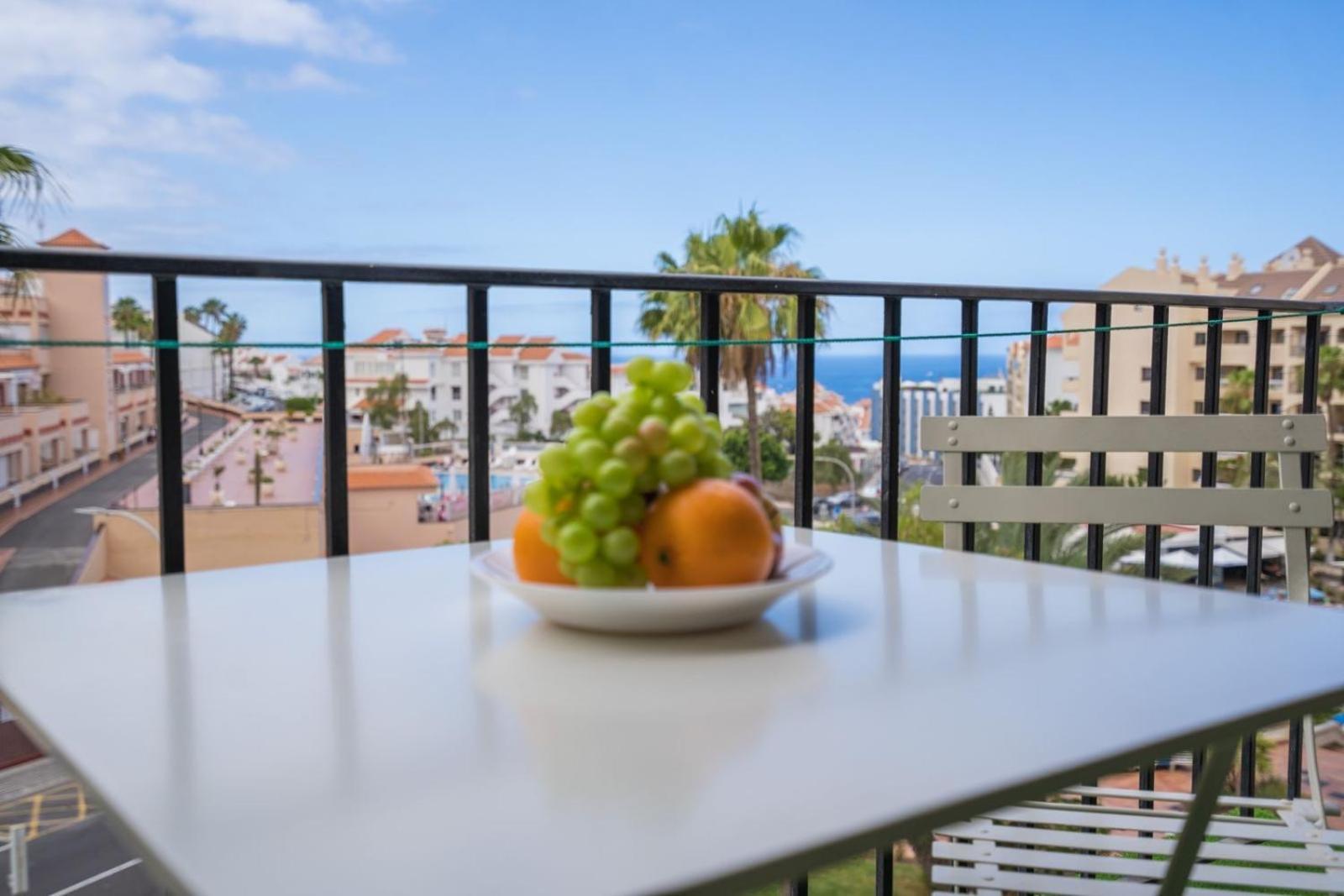 Noemi Blu Tenerife * Los Cristianos (Tenerife)